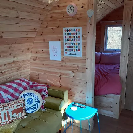 The Sleepy Crofter Glamping - Achiltibuie Hotel Exterior photo