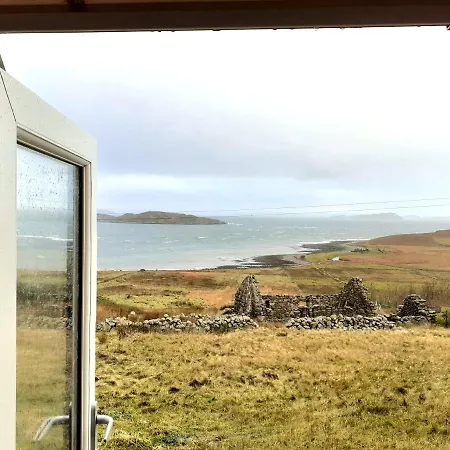 The Sleepy Crofter Glamping - Achiltibuie Hotel Exterior photo
