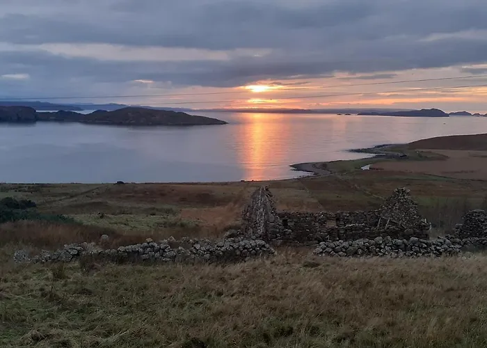 The Sleepy Crofter Glamping - Achiltibuie